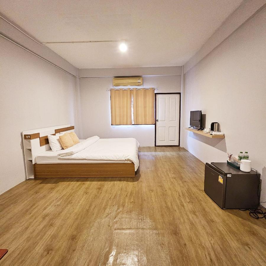 Kaneang Apartment-กันเองอพาร์ทเมนท์ Джомтьен Экстерьер фото